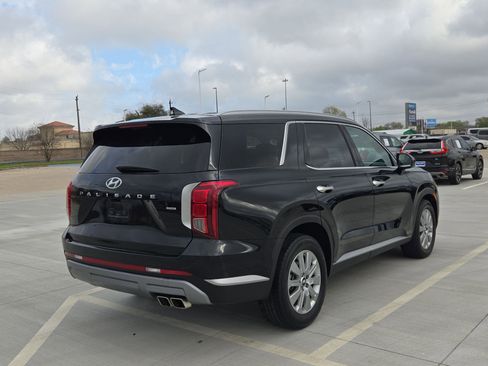Used 2025 Hyundai Palisade SEL image 3