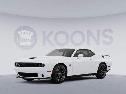 Used 2023 Dodge Challenger R/T Scat Pack image 1