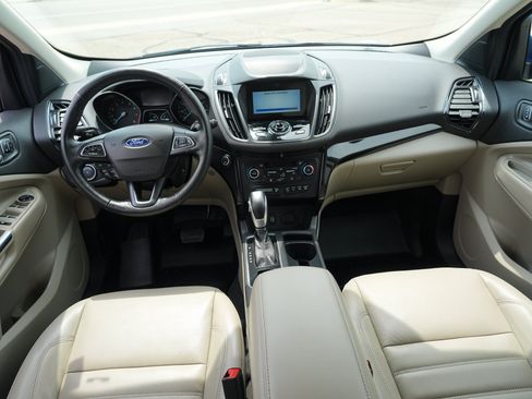 Used 2019 Ford Escape Titanium AWD/4WD image 27