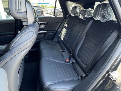 New 2025 Mercedes-Benz GLC 350e 4MATIC image 29