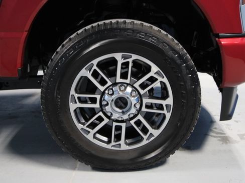 Used 2024 Ford F250 Limited AWD/4WD image 42