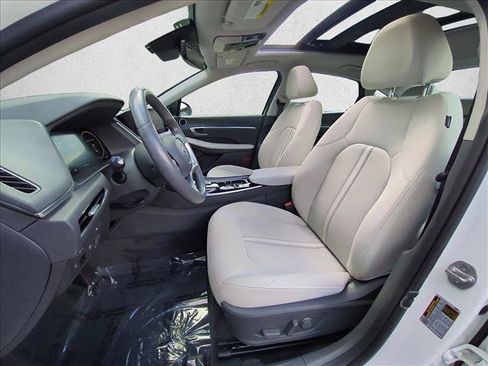 Certified 2023 Hyundai Sonata SEL w/ Convenience Package FWD image 17