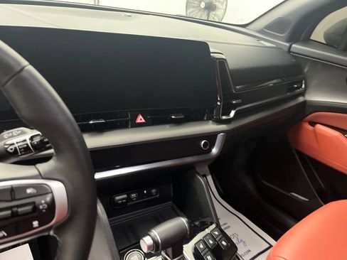 Used 2024 Kia Sportage SX AWD/4WD image 19