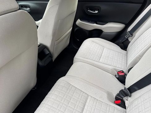 Used 2023 Honda HR-V LX image 27