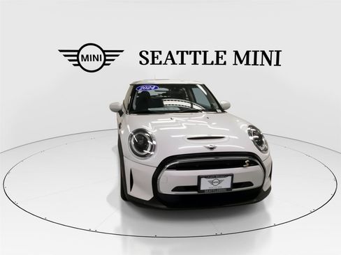 Used 2024 MINI Cooper SE FWD image 3