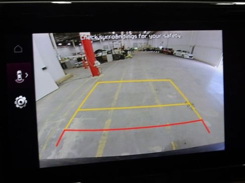 Used 2022 Kia Sorento EX w/ Panoramic Sunroof Package image 8