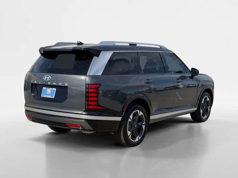 New 2026 Hyundai Palisade Limited FWD image 5