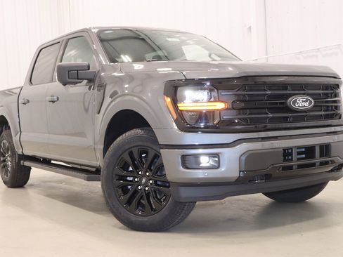 New 2025 Ford F150 XLT w/ Equipment Group 303A High image 31