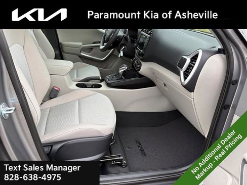 New 2025 Kia Soul LX image 16