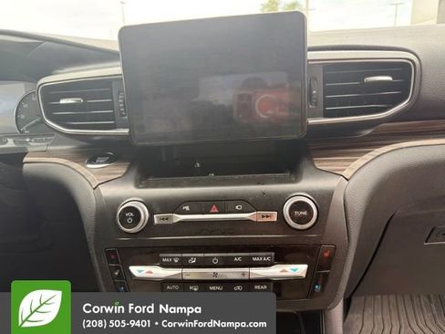 Used 2020 Ford Explorer Limited AWD/4WD image 9