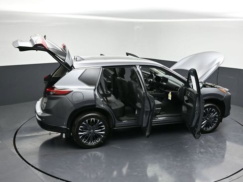 New 2026 Nissan Rogue Platinum w/ Tech Package image 34