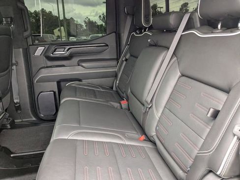 Used 2023 GMC Sierra 1500 AT4X image 14