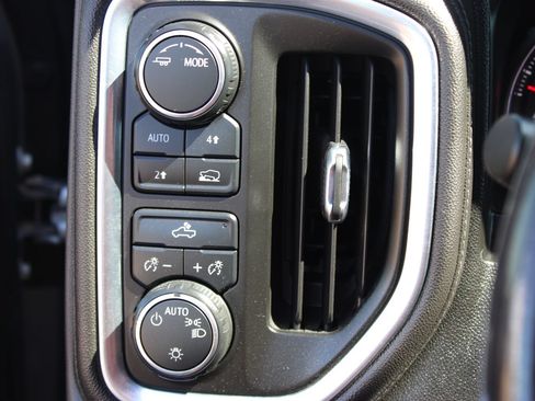 Used 2020 Chevrolet Silverado 1500 LT w/ Texas Edition AWD/4WD image 20