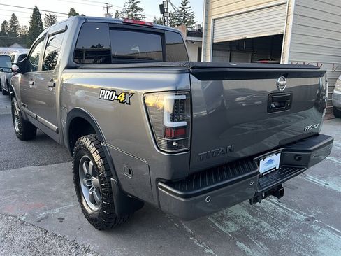 Used 2015 Nissan Titan PRO-4X AWD/4WD image 3