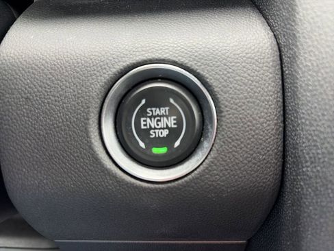 Used 2025 GMC Acadia Elevation image 23