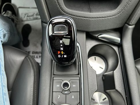 Used 2024 Cadillac XT6 Premium Luxury image 33