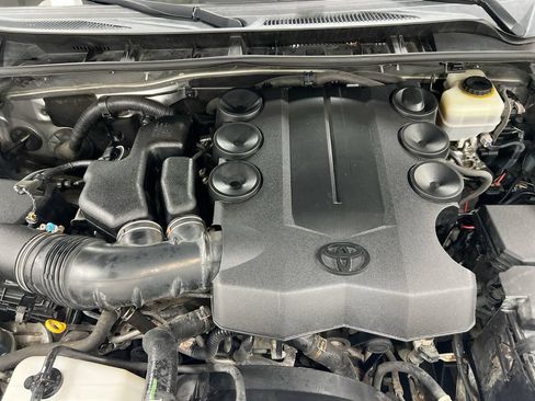 Used 2013 Toyota 4Runner Limited AWD/4WD image 26