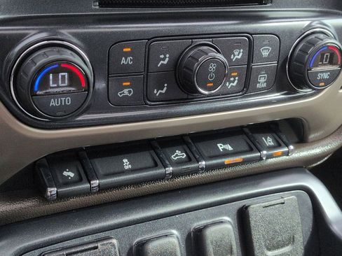 Used 2014 GMC Sierra 1500 Denali w/ Driver Alert Package image 21