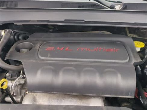 Used 2022 Jeep Compass Sport image 14