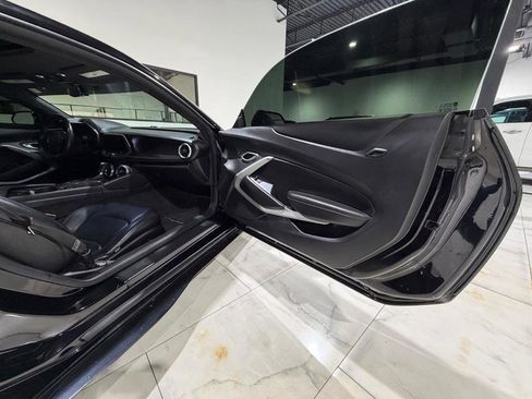 Used 2017 Chevrolet Camaro LT image 22