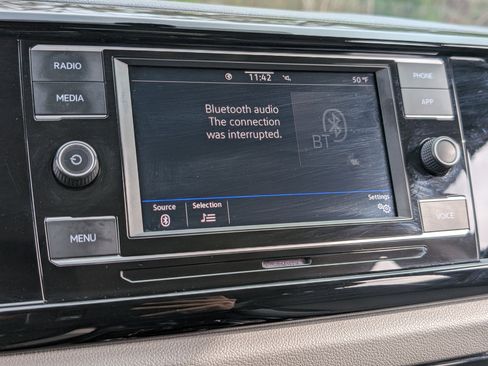 Used 2023 Volkswagen Taos S image 27