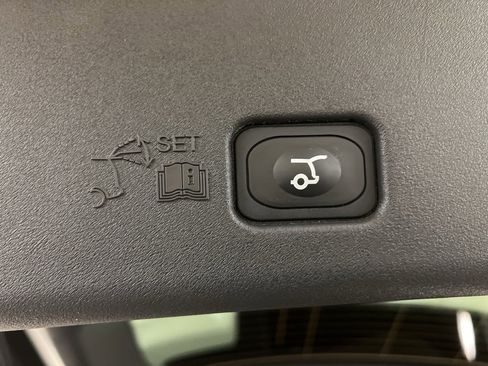 New 2026 Lincoln Nautilus Premier image 38