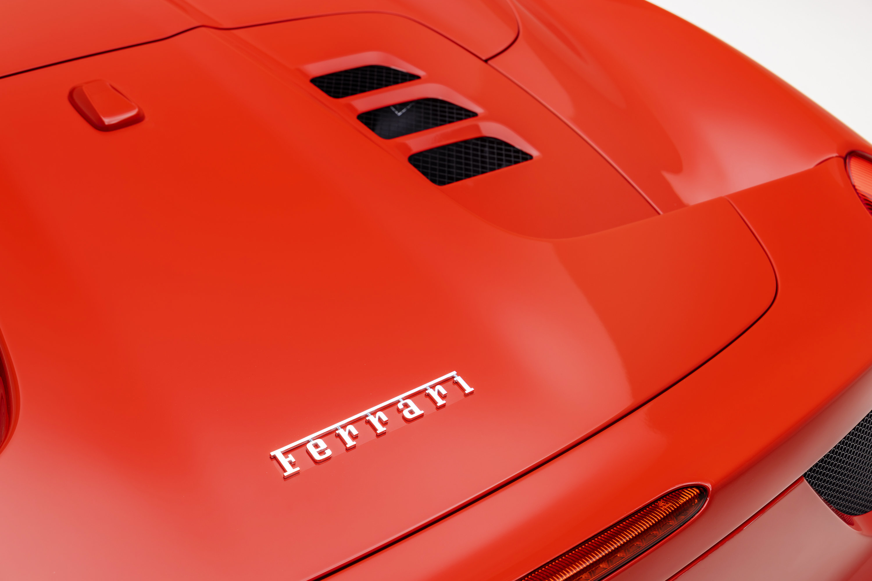 Certified 2013 Ferrari 458 Spider RWD image 39