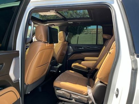 Used 2021 Cadillac Escalade ESV Sport w/ Driver Assist Tech Package AWD/4WD image 24