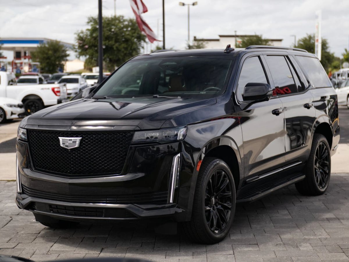 Used 2021 Cadillac Escalade Sport w/ LPO, ONYX Package RWD image 6