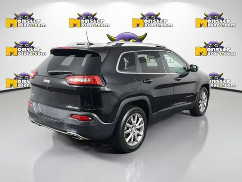 Used 2018 Jeep Cherokee Limited AWD/4WD image 6