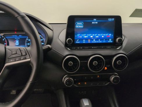 Used 2022 Nissan Sentra SV FWD image 17