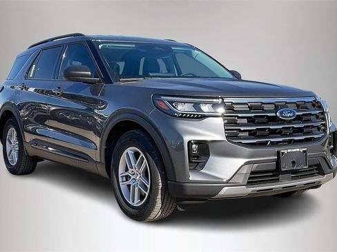 New 2026 Ford Explorer Active w/ Active Comfort Package image 1