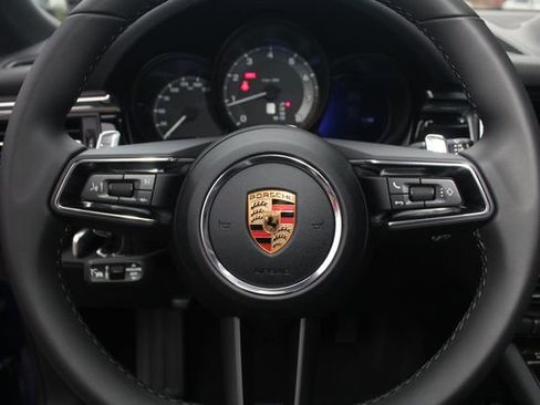 New 2026 Porsche Macan image 18