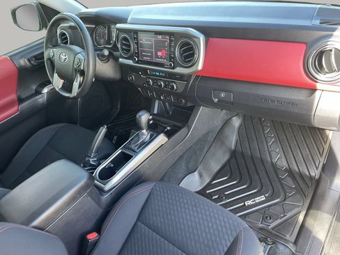 Used 2023 Toyota Tacoma SR5 RWD image 12
