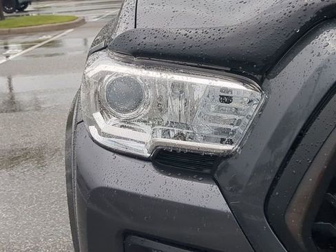 Used 2023 Toyota Tacoma SR5 image 10