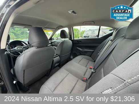 Used 2024 Nissan Altima 2.5 SV AWD/4WD image 12