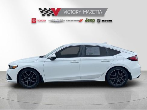 Used 2022 Honda Civic Sport Touring image 2