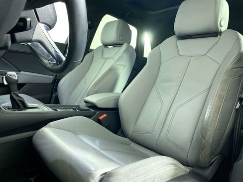 Used 2020 Audi Q3 2.0T Premium Plus w/ Premium Plus Package image 19