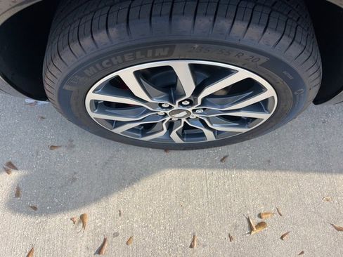 Used 2024 Cadillac XT6 Sport w/ Technology Package image 52