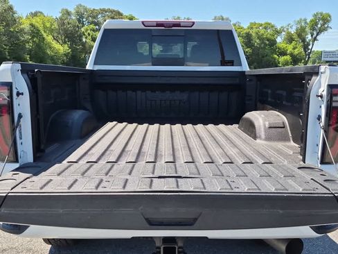 Used 2024 GMC Sierra 2500 AT4 w/ AT4 Premium Plus Package AWD/4WD image 23