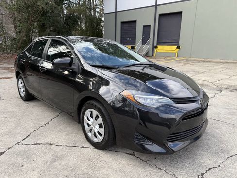 Used 2018 Toyota Corolla L image 6