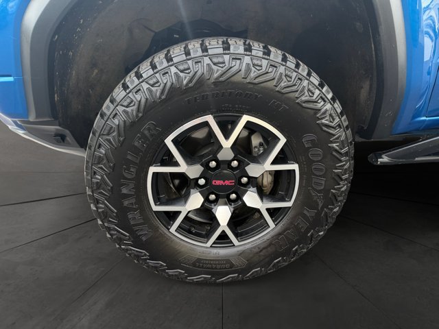 Used 2023 GMC Canyon AT4X AWD/4WD image 9