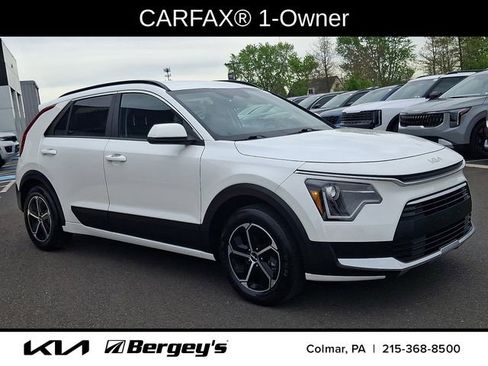 Certified 2024 Kia Niro LX FWD image 3