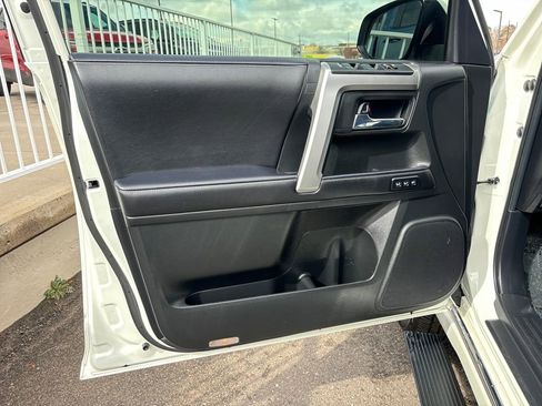 Used 2022 Toyota 4Runner Limited image 11