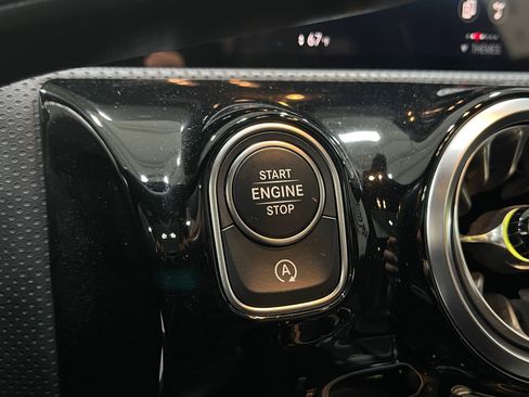 Used 2022 Mercedes-Benz CLA 250 4MATIC image 20