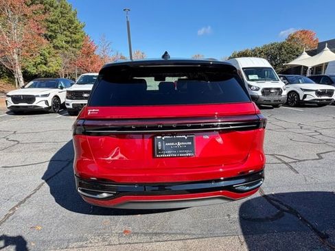 New 2026 Lincoln Nautilus Reserve image 8