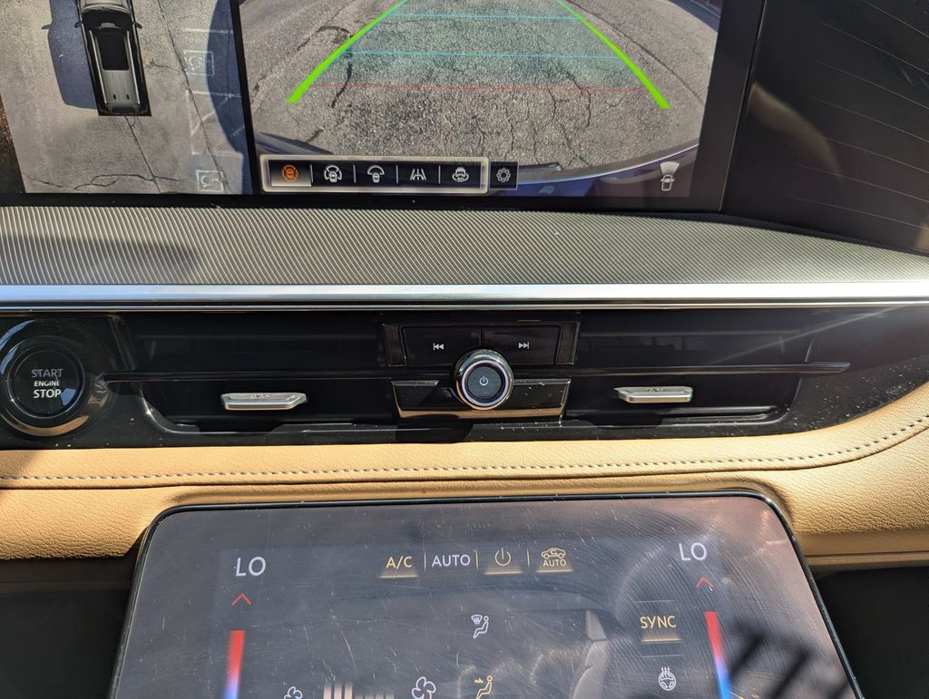 Used 2025 INFINITI QX80 Luxe AWD/4WD image 20
