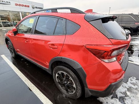 Used 2021 Subaru Crosstrek 2.0i Premium w/ Moonroof Package image 5