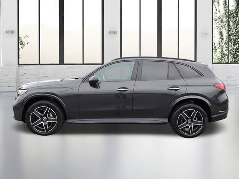 Certified 2025 Mercedes-Benz GLC 300 image 2