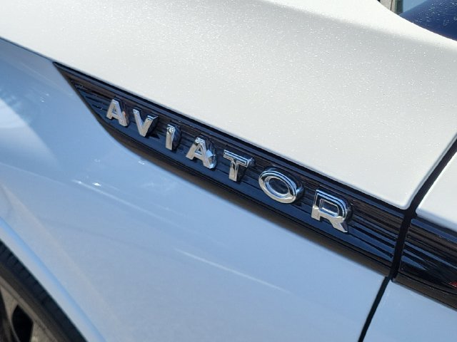 Used 2023 Lincoln Aviator Reserve w/ Equipment Group 201A AWD/4WD image 32